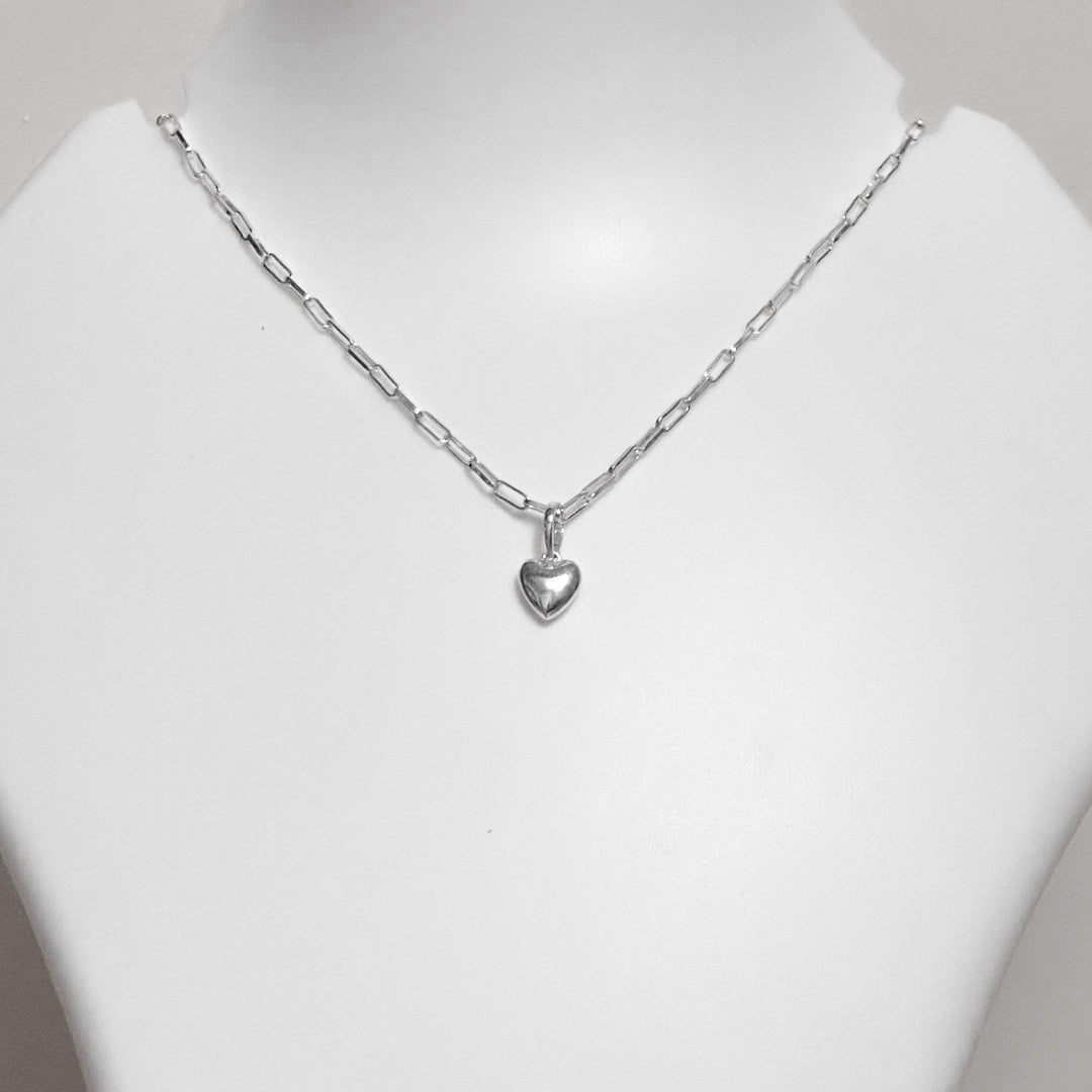 Classic Heart Pendent with link chain necklace